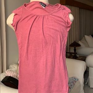 Realitee clothing company T-shirt